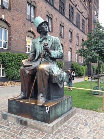 About Hans Christian Andersen  Facts about the famous poet from Fyn