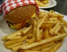 Opinion: Schools Want Less Healthy Lunches