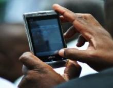 Opinion: Lifting Cell Phone Ban Could Help Poorer Students